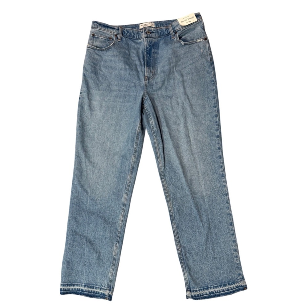 Abercrombie & Fitch The 90s Straight Ultra High‎ Rise Jeans Light Wash Denim - Picture 2 of 6